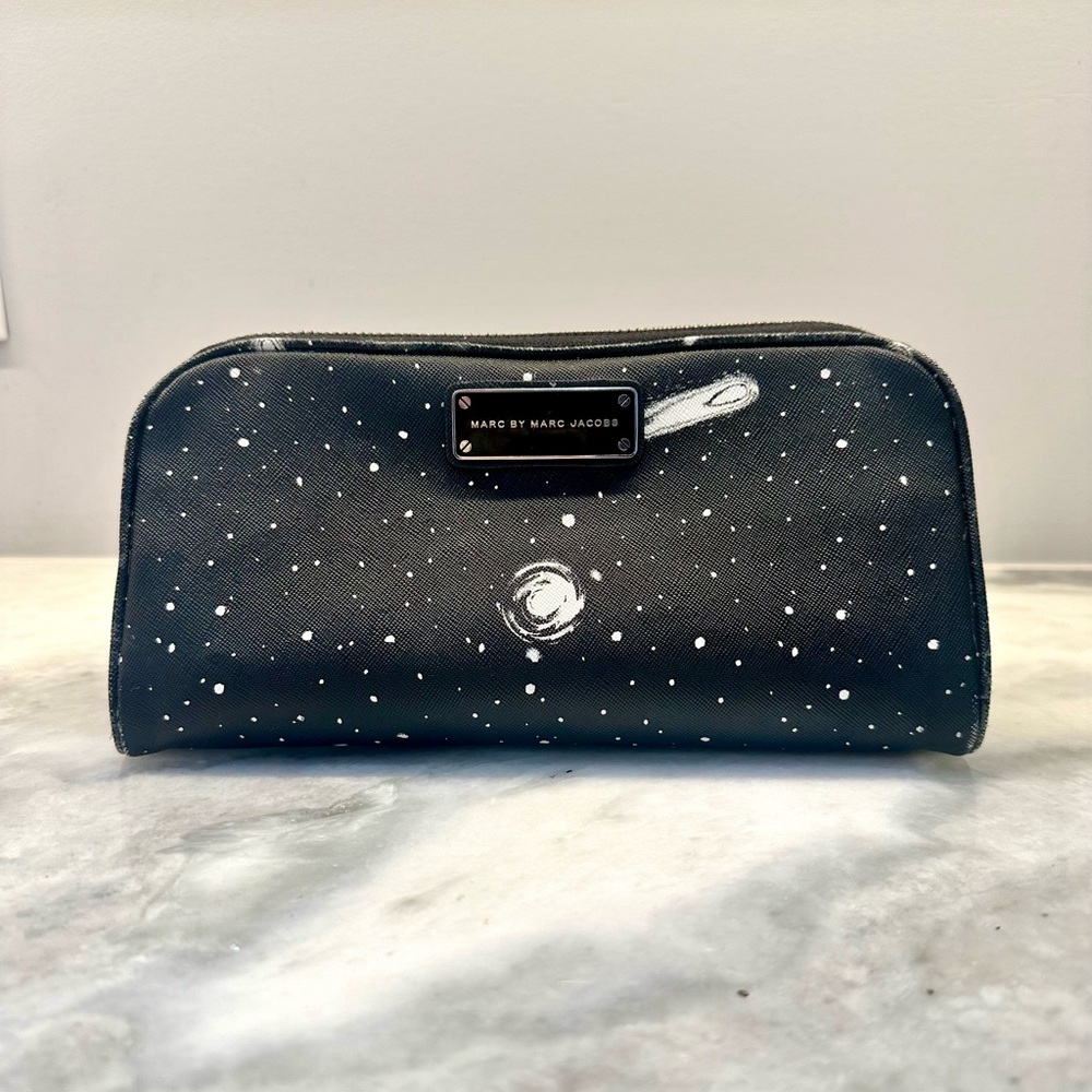 MARC by Marc Jacobs Sophisticato Cosmic Cosmetic Rae Toiletry Bag